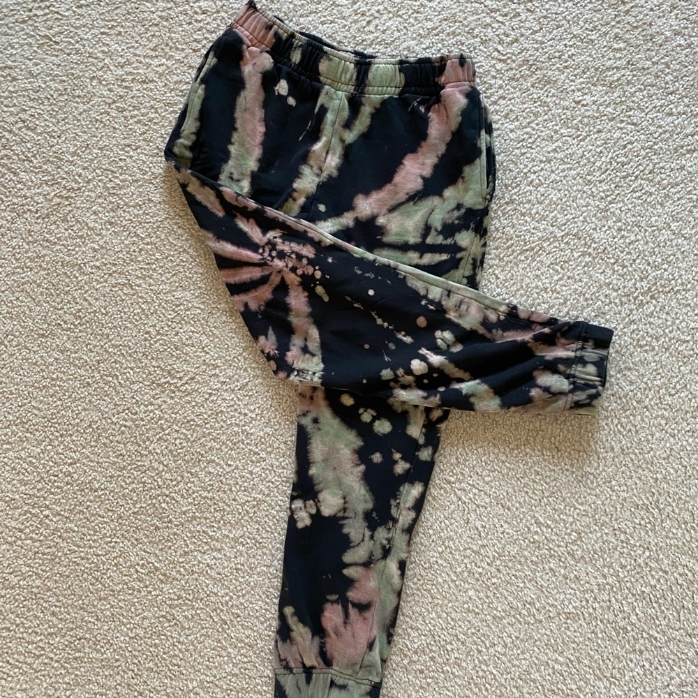 REVOLVE JOGGER: Costa Jogger in Earthy Tie Dye